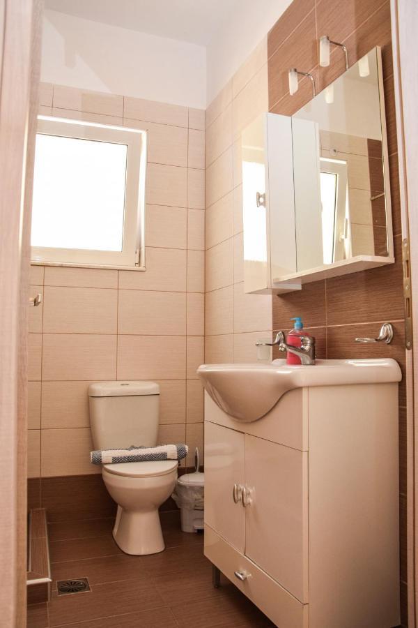 Rubini Homes Agia Marina Exterior foto